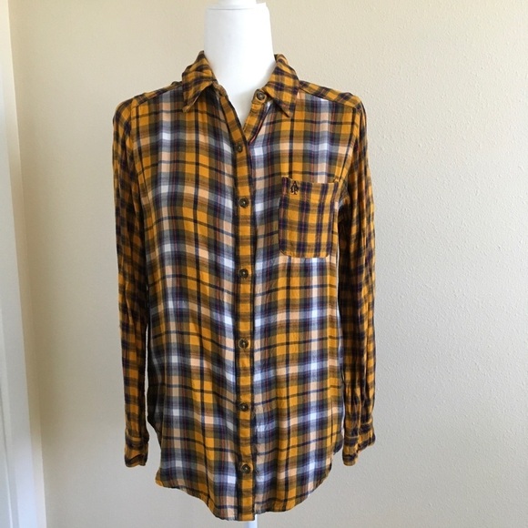 Abercrombie & Fitch Tops - Abercrombie & Fitch Plaid Button Down